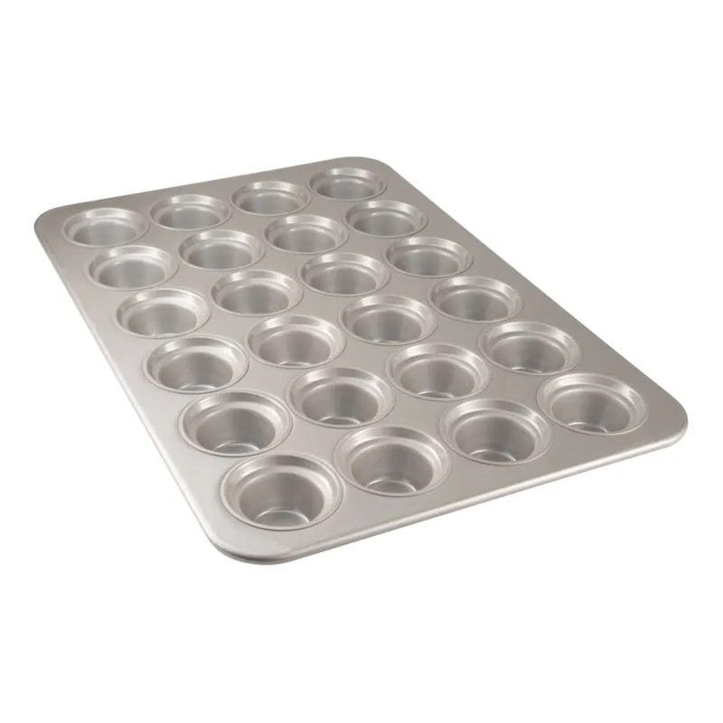 Chicago Metallic Muffin / Cupcake Pan, Large Crown, 24 Cups x 7.3 Oz, Glazed Aluminized Steel
